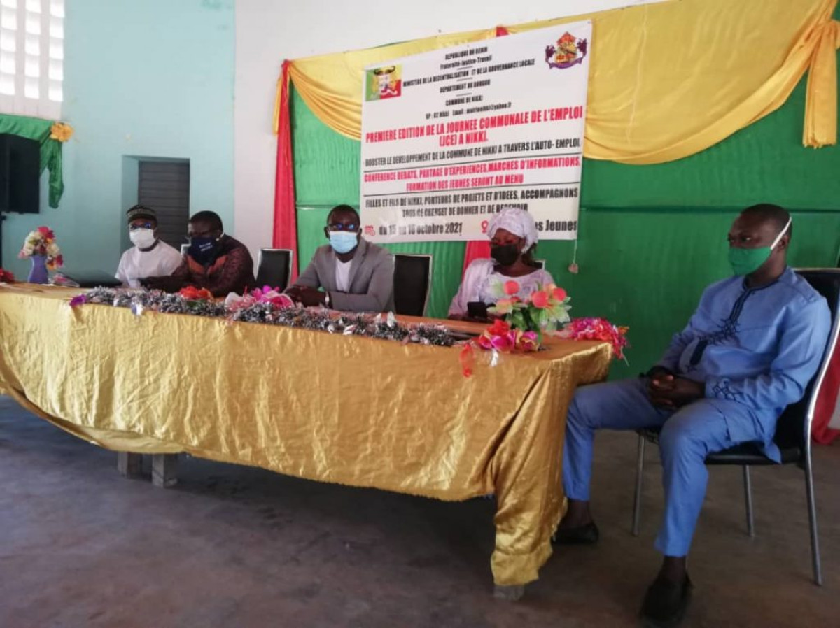 JOURNEE COMMUNALE DE L&rsquo;EMPLOI A NIKKI : Les avantages de l&rsquo;entrepreneuriat présentés aux jeunes