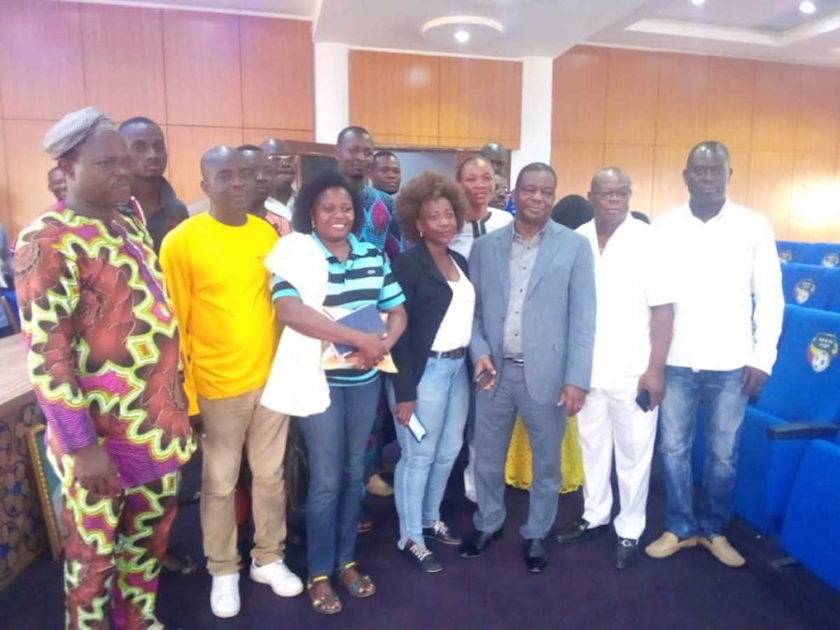 FOOTBALL FÉMININ AU BÉNIN : Rencontre entre acteurs et membres du comité de la Fbf  .La nouvelle date du championnat connue  . L&rsquo;absence remarquable de Floriane Afoutou