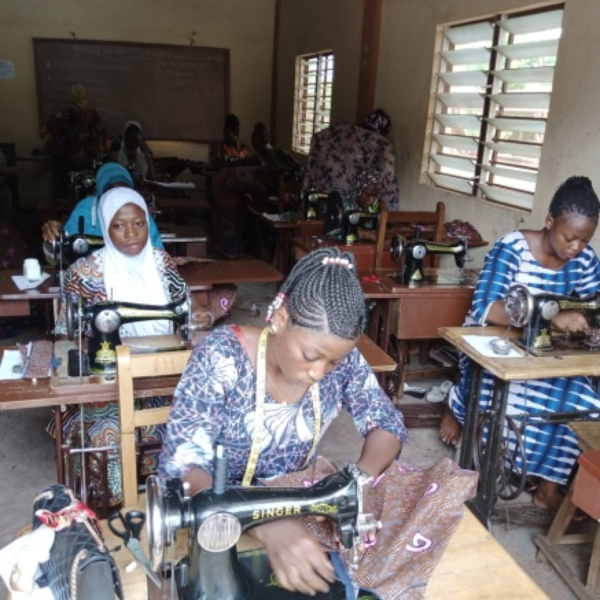 EXAMEN DU CERTIFICAT DE QUALIFICATION AUX MÉTIERS (CQM) À PARAKOU : Plus de 1500 candidats ont planché pour les épreuves pratiques