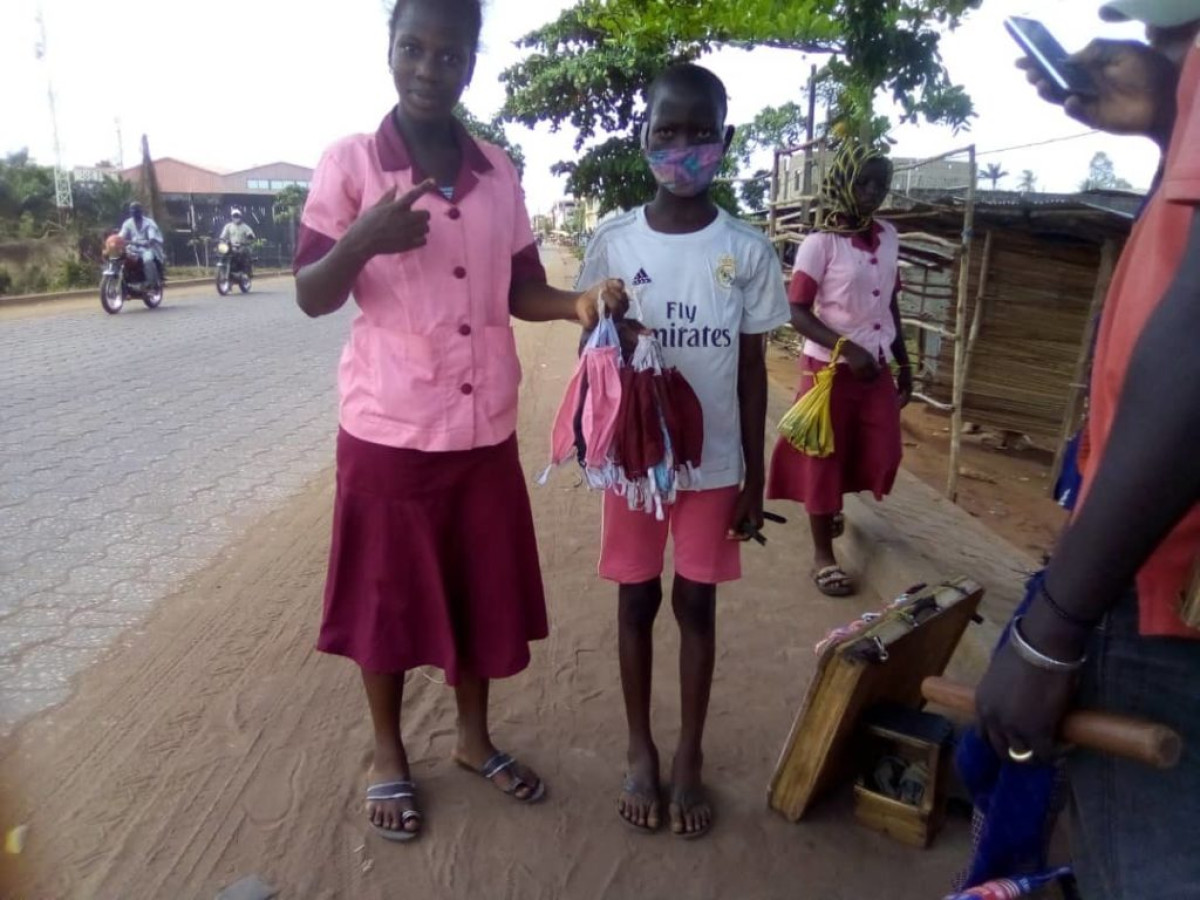 CORONAVIRUS : La vente des bavettes favorise le travail des enfants à Porto-Novo