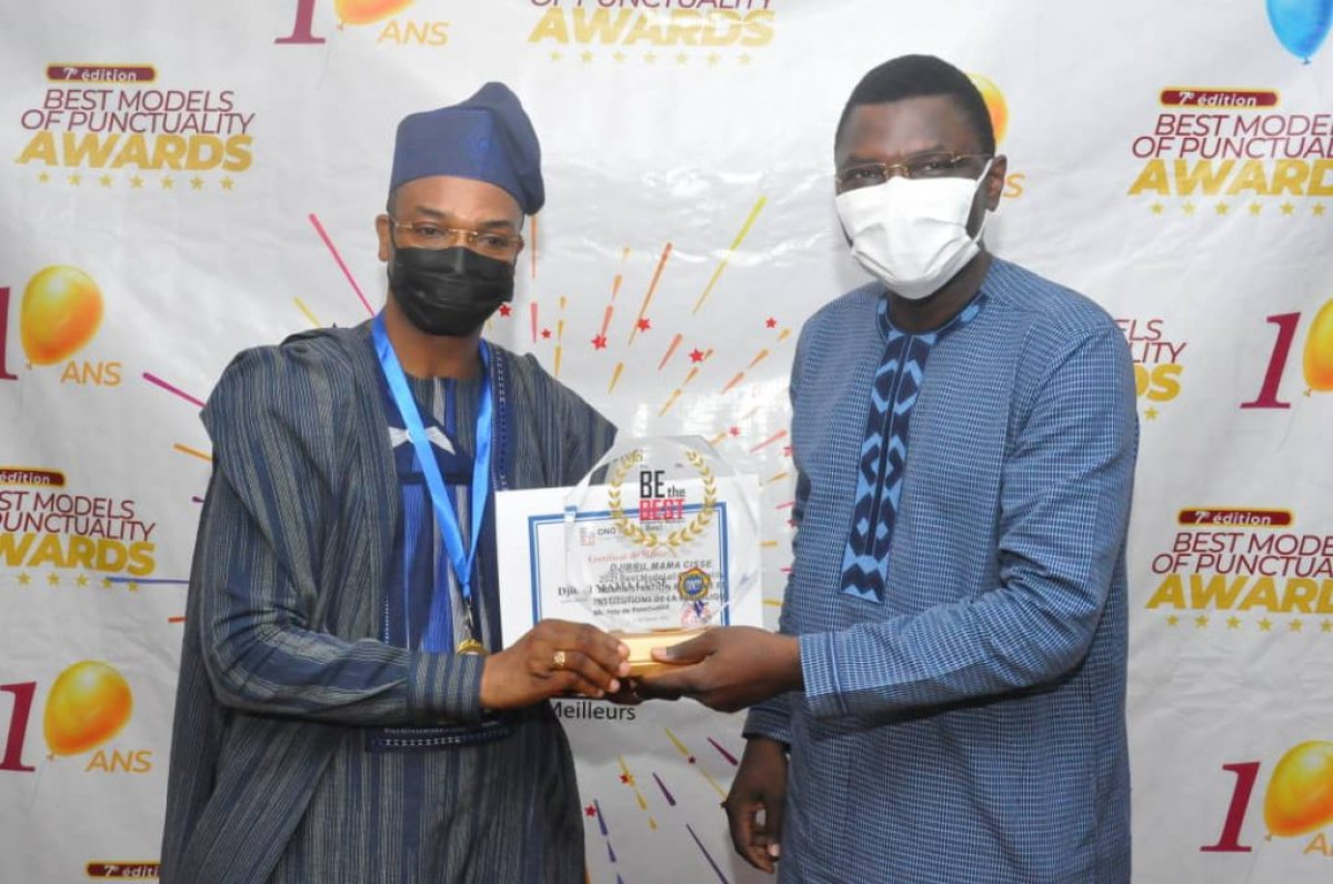BEST MODEL OF PONCTUALITY AWARD 2021 : Djibril Mama Cissé distingué pour sa ponctualité