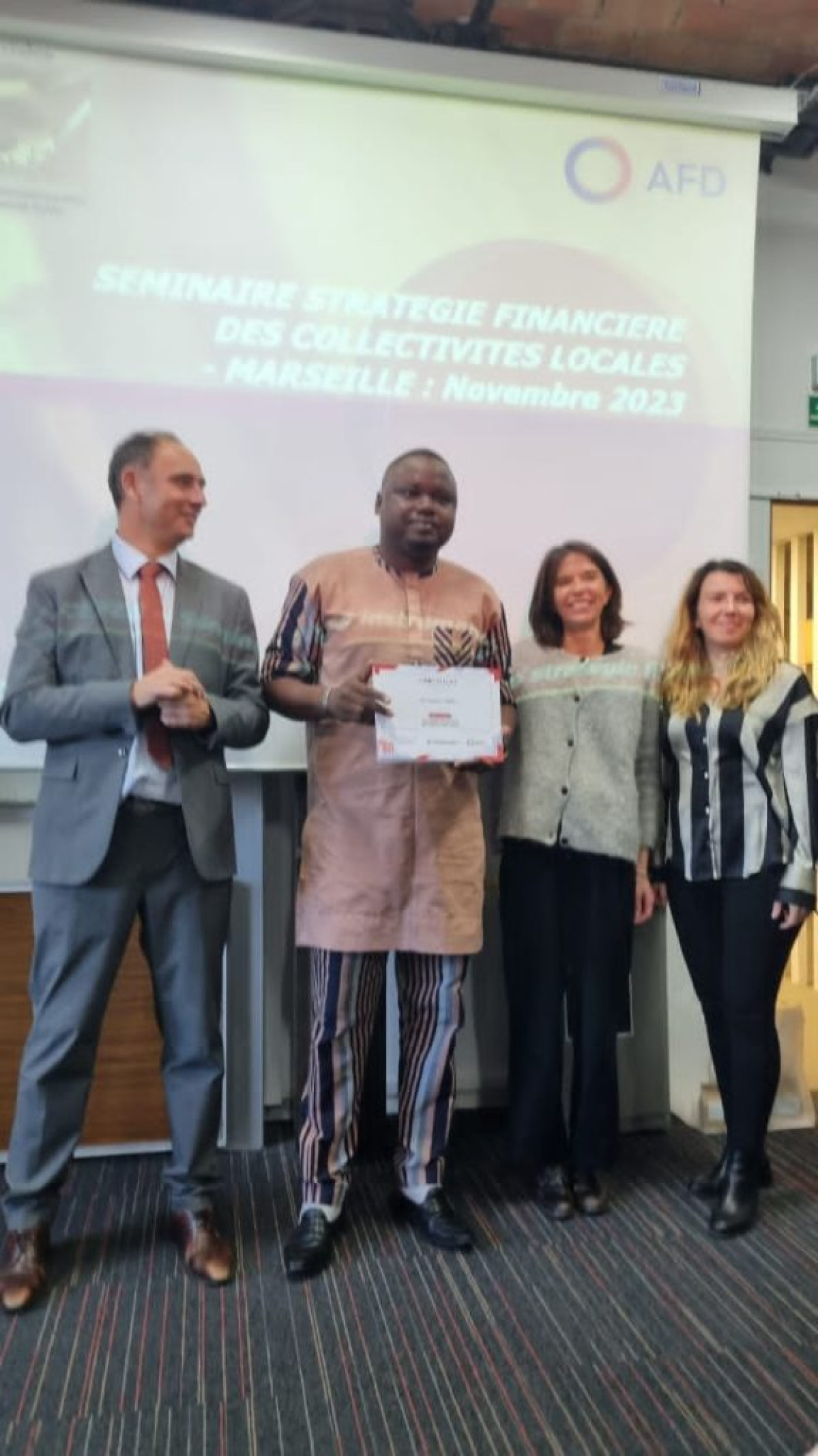 CONSTRUCTION DU COMPLEXE DE TRANSPORT TERRESTRE DE BANIKOARA : Sarako Tamou présente le projet aux investisseurs français