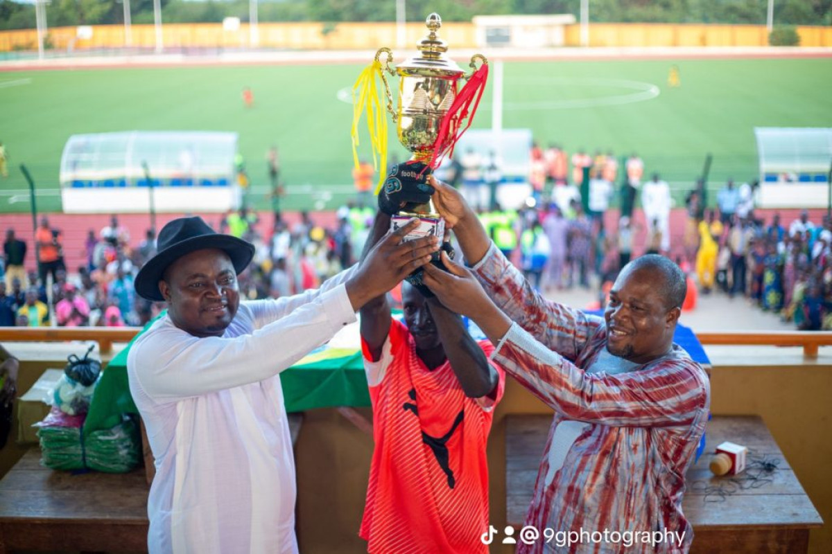 3E ÉDITION DU TOURNOI DES GRANDES VACANCES (TGV) À KOUANDÉ : Aminou Mama Ibrahim réussi le pari d’une magnifique organisation .Express Fc de Guilmaro sacrée équipe championne