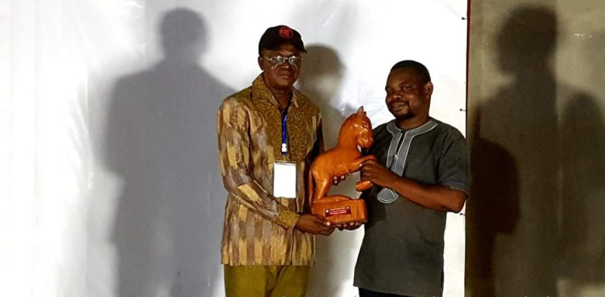 FESTIFIS 2022/AVEC SON FILM “YON KOGUI L&rsquo;IMPÉRATRICE” : Gaston Yamaro remporte le prix “dum kaa” du meilleur film béninois