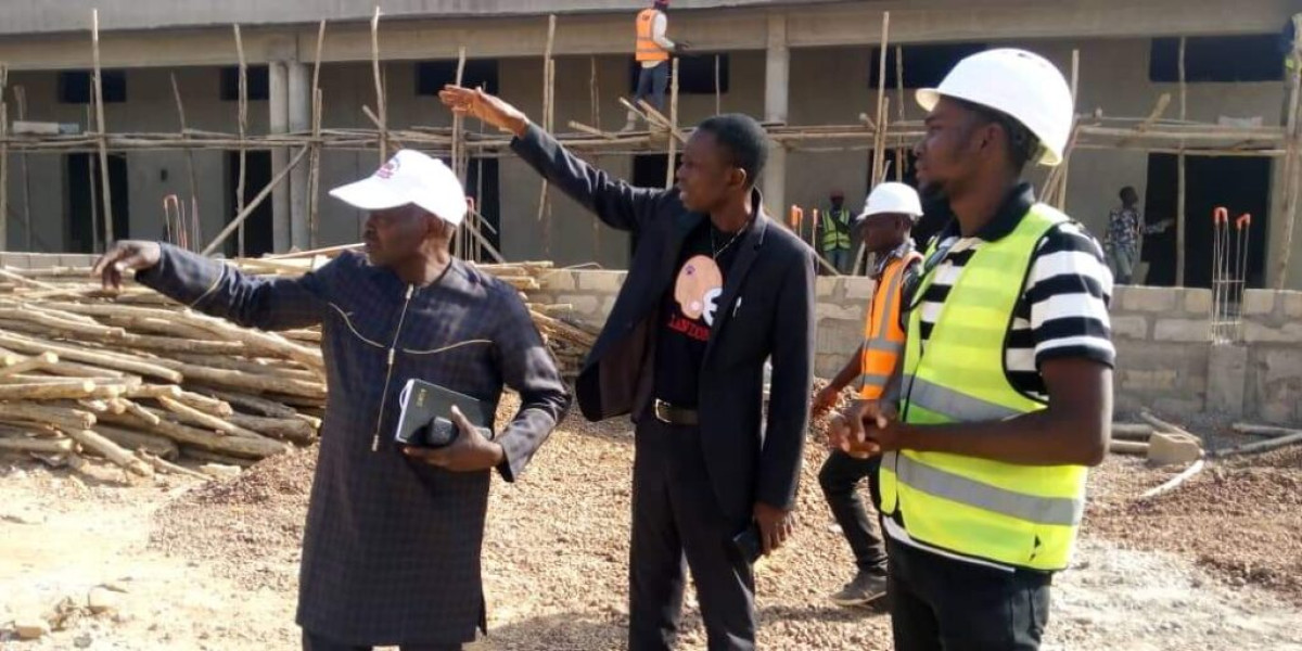 CONSTRUCTION DU MARCHE REGIONAL DE NATITINGOU : Le maire Ouindéyama constate l’évolution des travaux