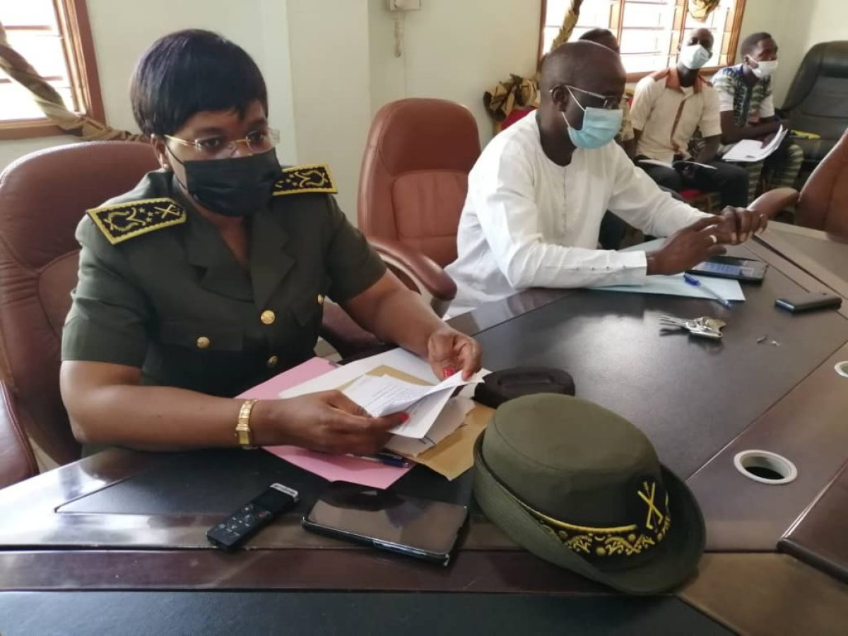 TOURNEE STATUTAIRE DU PREFET DE L&rsquo;ATACORA A Péhunco, Lydie Nah reçoit une panoplie de doléances du maire Koto