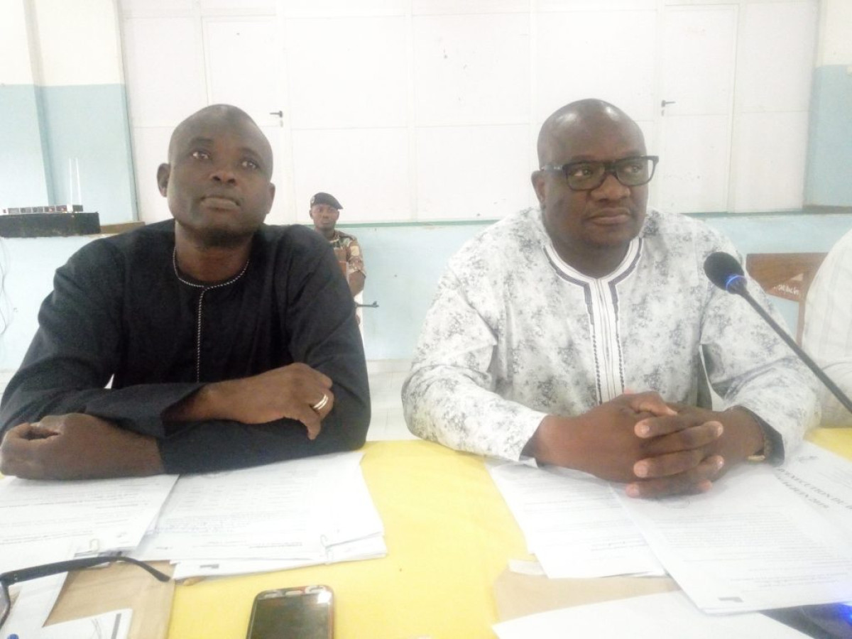 FOOTBALL/PARAKOU : Le maire Charles Toko félicite les Buffles pour leur sacre