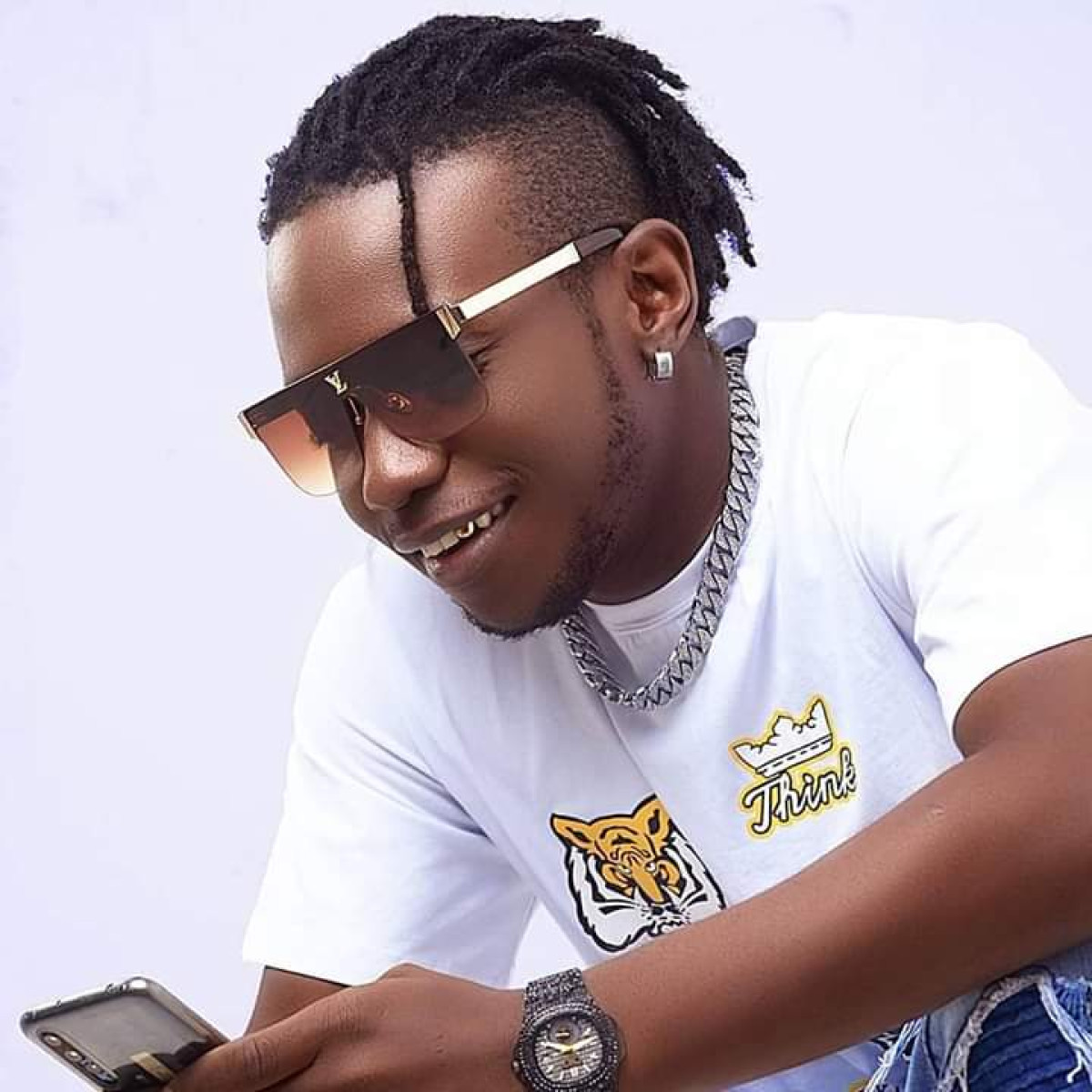 BENIN/SHOWBIZ : Fanicko, un artiste petit mais puissant!!!!!!!