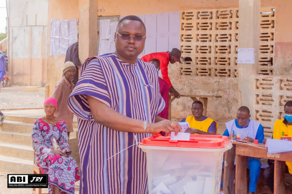 Banikoara: le candidat Bio Sarako Tamou a voté