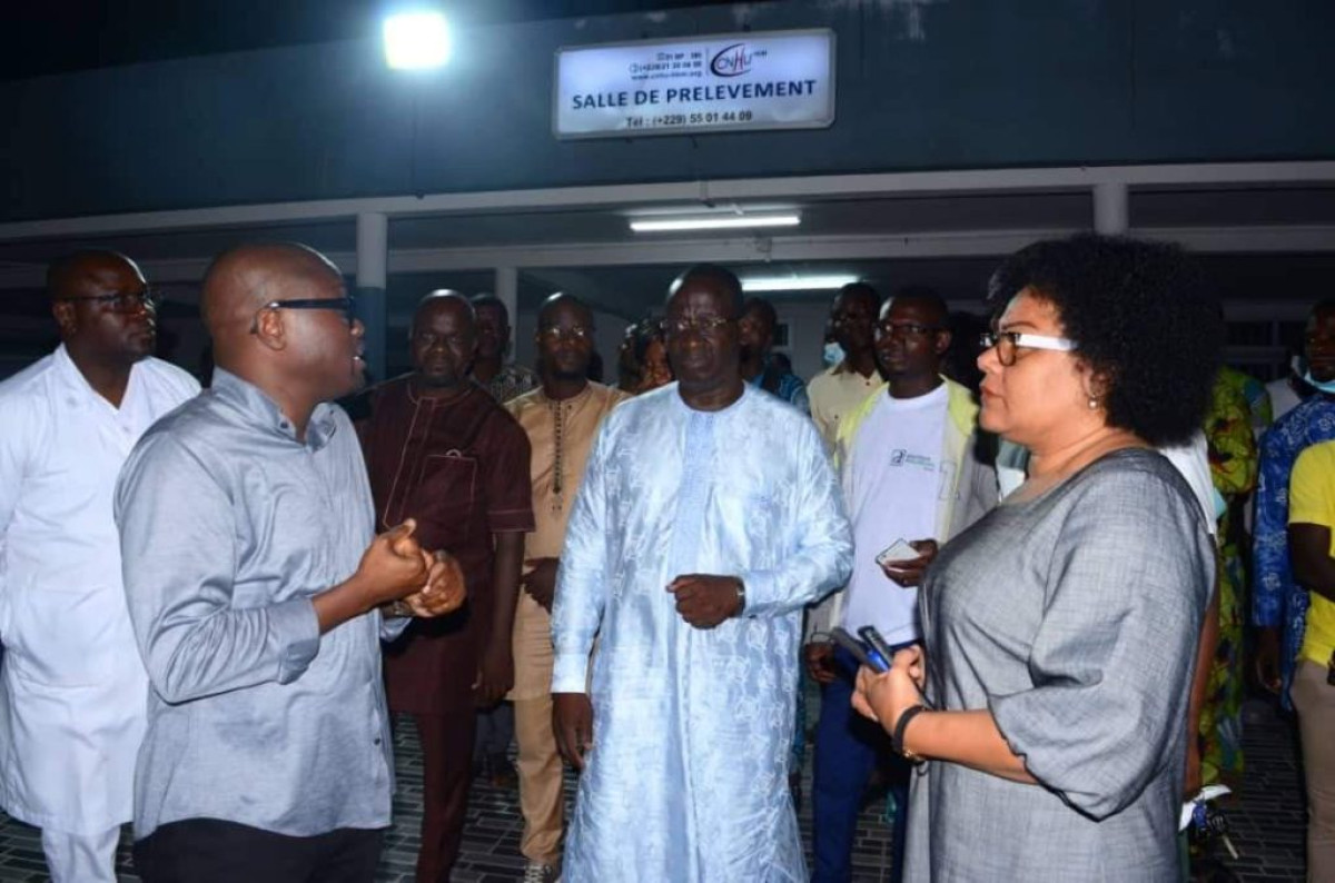 APRÈS L&rsquo;INCENDIE DE SÈMÈ-KRAKÉ : Le gouvernement au secours des victimes