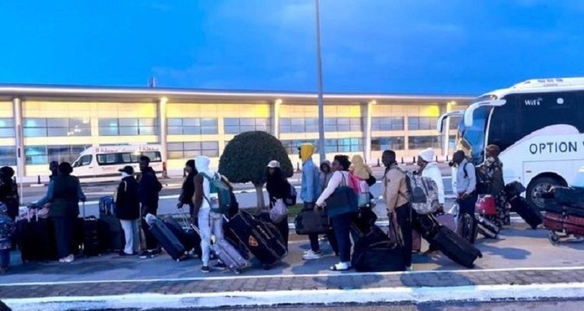 XÉNOPHOBIE EN TUNISIE : Des centaines d&rsquo;africains subsahariens rapatriés  .Quel sort pour les ressortissants béninois ?
