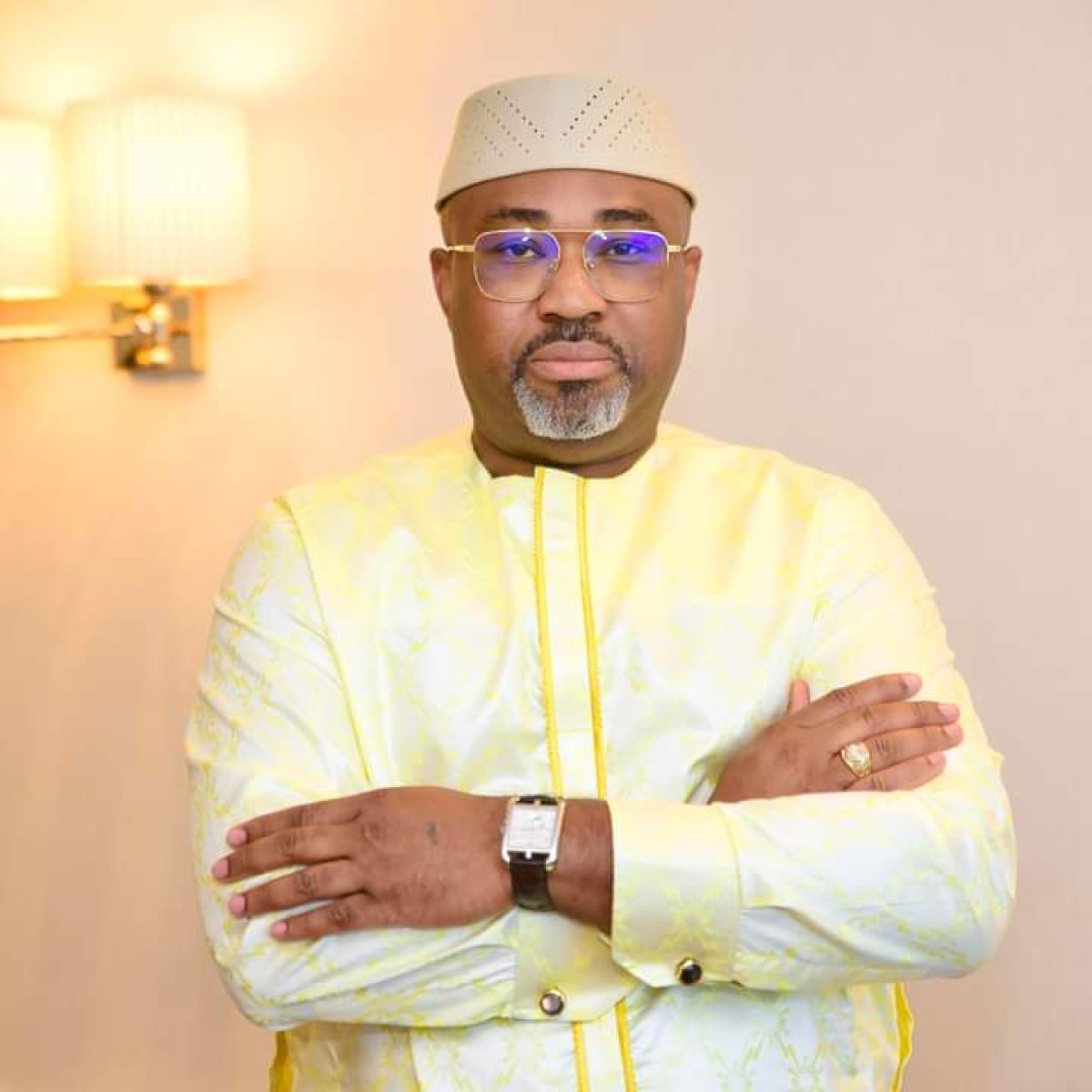 SÉCURITÉ ROUTIÈRE : Richard Boni Ouorou distribue des casques aux béninois