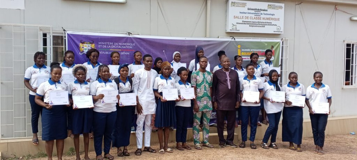 UNIVERSITÉ DE PARAKOU/GRÂCE AU MINISTÈRE DU NUMÉRIQUE : 60 étudiantes formées sur l&rsquo;Intelligence Artificielle