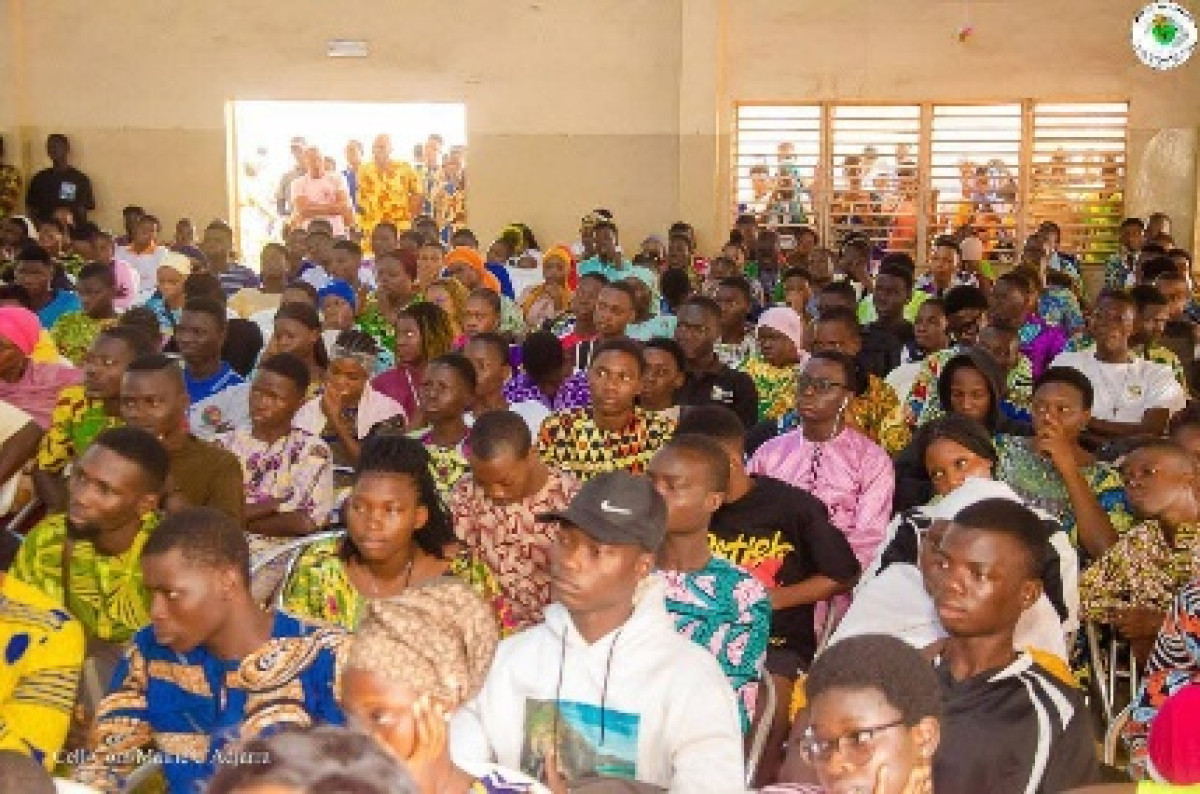 Emploi des jeunes à Adjarra: élèves et étudiants mieux informés sur les opportunités