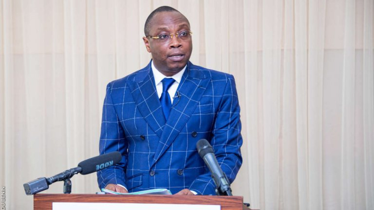 RÈGLEMENTATION DES HORAIRES DE CIRCULATION DES VEHICULES POIDS LOURDS A COTONOU : Le premier acte fort du préfet Alain Orounla