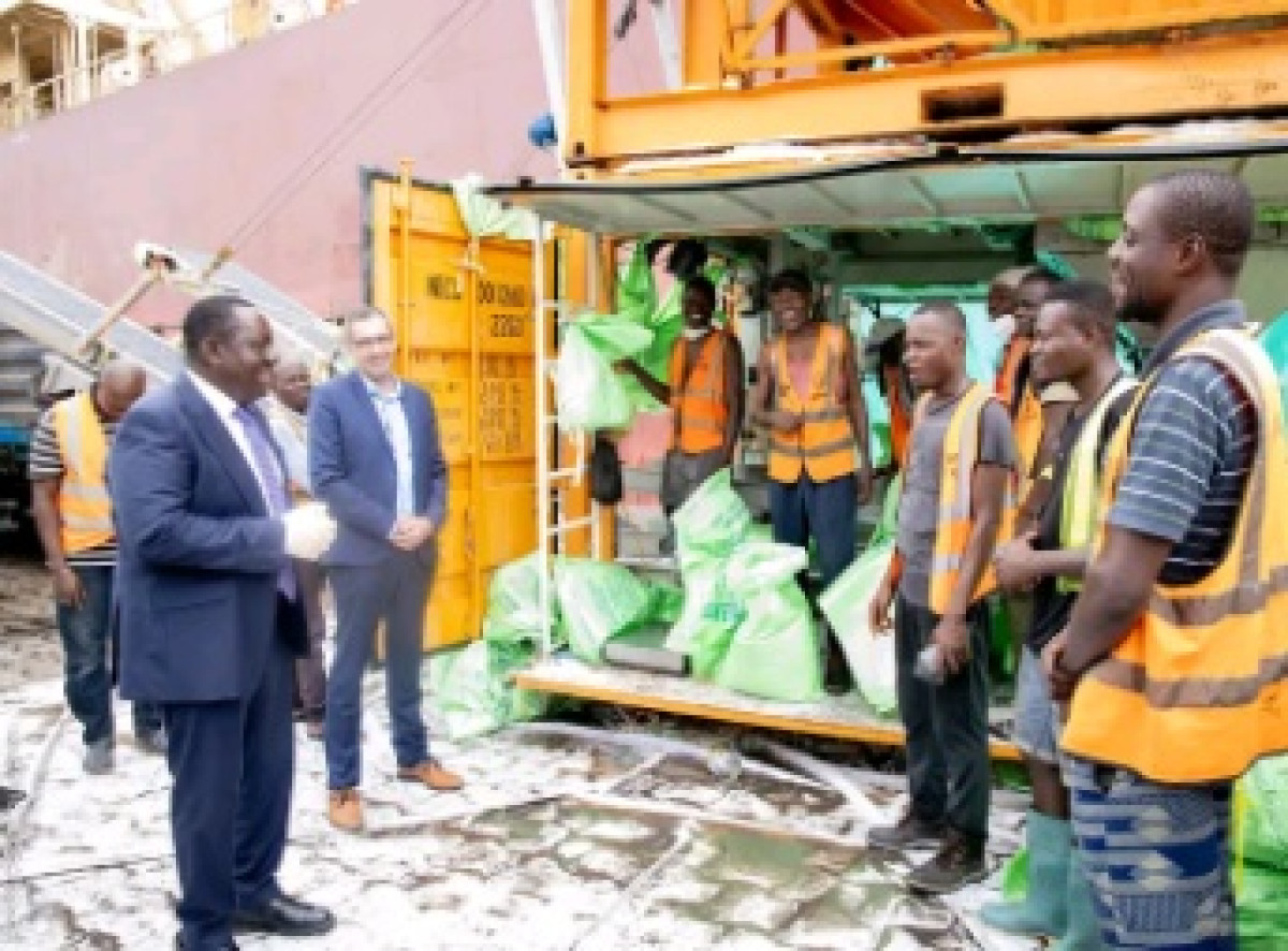 CAMPAGNE AGRICOLE 2022-2023 AU BÉNIN  Le ministre Dossouhoui réceptionne plus de 240 000 tonnes d&rsquo;intrants