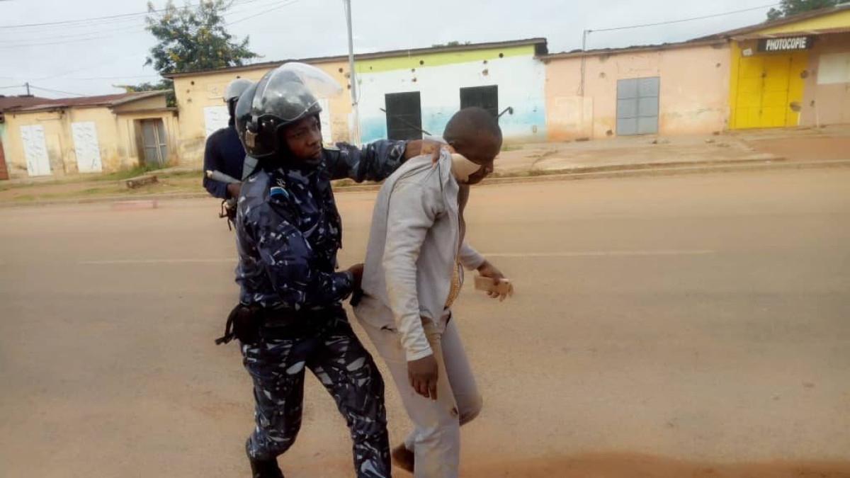 ÉVALUATION DIAGNOSTIQUE A PARAKOU: Enseignants reversés sur pieds de guerre devant le Lycée Mathieu Bouké dispersés par la police
