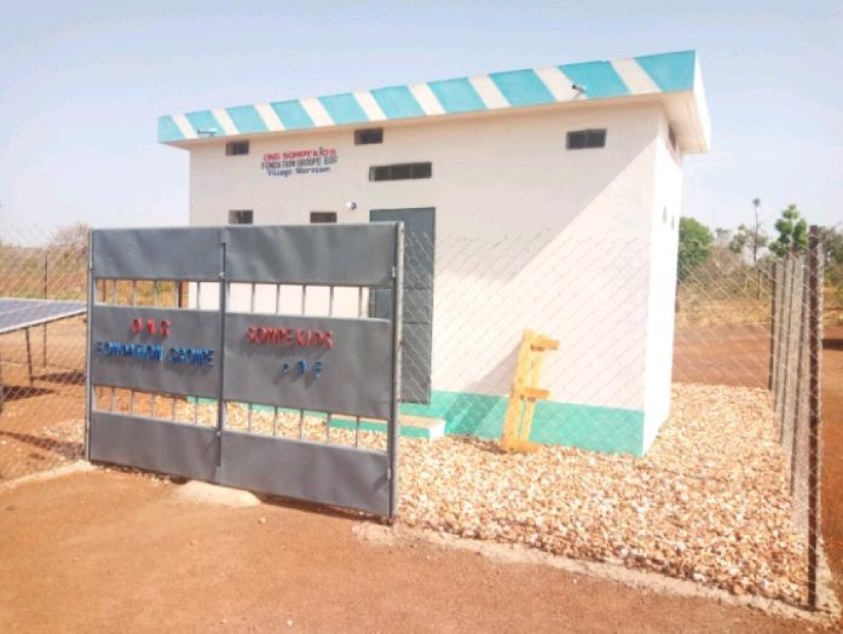 OEUVRES SOCIALES DE L’ONG SOMPEKIDS : De l’éducation à l’électrification rurale, le combat de Peter King