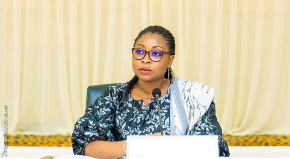 FAIBLE TAUX DE PÉNÉTRATION DE L&rsquo;INTERNET AU BÉNIN : La ministre Aurélie Adam Soulé échange avec les acteurs