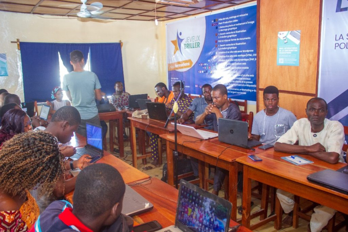 PROMOTION DU NUMÉRIQUE PAR L&rsquo;ASSOCIATION « JE VEUX BRILLER »  :   Les jeunes de Parakou désormais aptes à contribuer sur Wikipédia