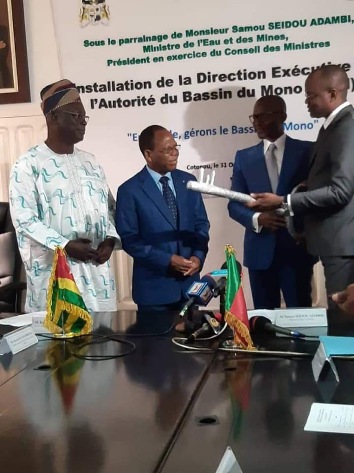 MINISTERE DE L’EAU ET DES MINES : Le ministre Adambi redynamise le Bassin du Mono . La nouvelle direction exécutive officiellement installée