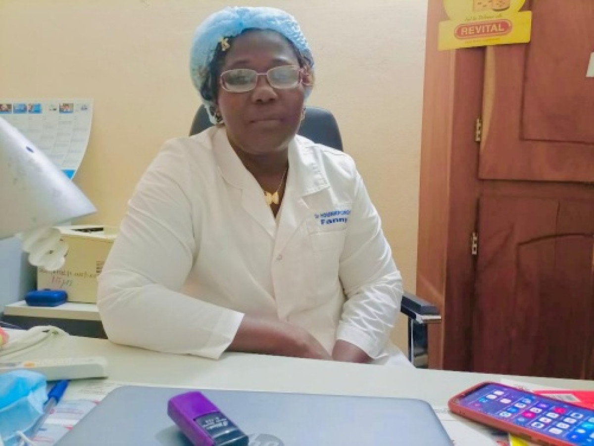 ACCOUCHEMENT D&rsquo;UN OBJET SIMILAIRE A UN CAILLOU PAR UNE FEMME A NIKKI : La gynécologue Fanny Hounkponou apporte des explications