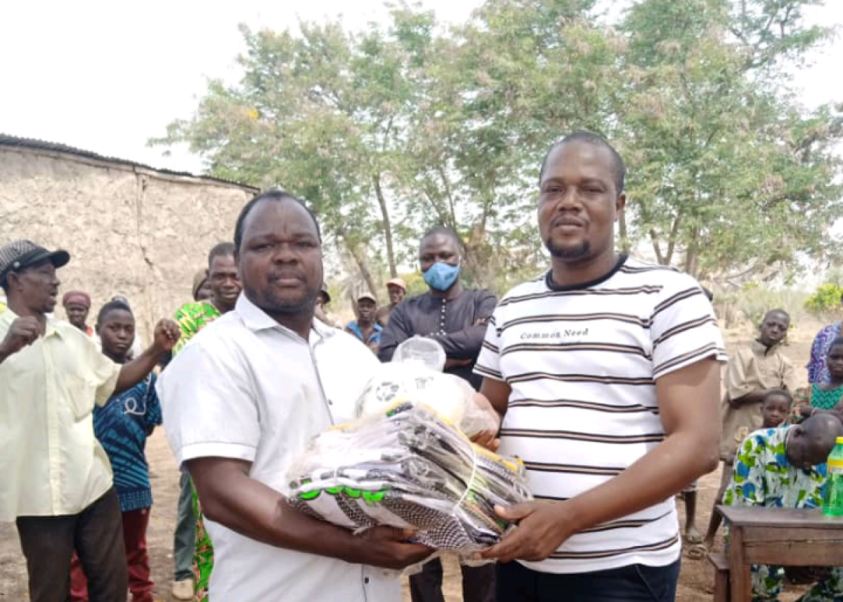 TOURNEE COMMUNALE DE REMERCIEMENT ET DE PRÉSENTATION DES ÉLUS DU PARTI BR : Le maire Didier Kouandé-Sounon honore les populations de sa commune