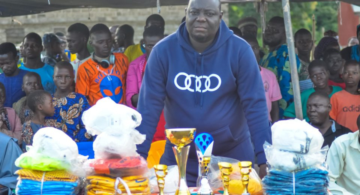 TCHAOUROU/A TRAVERS LE TOURNOI JEUNESSE SANS VIOLENCE À BÉTÉROU  : Yves Chabi Atta et le Br promeuvent l&rsquo;unité chez les jeunes  . Sinahou 2 s&rsquo;adjuge le premier prix avec un score de 2 buts 