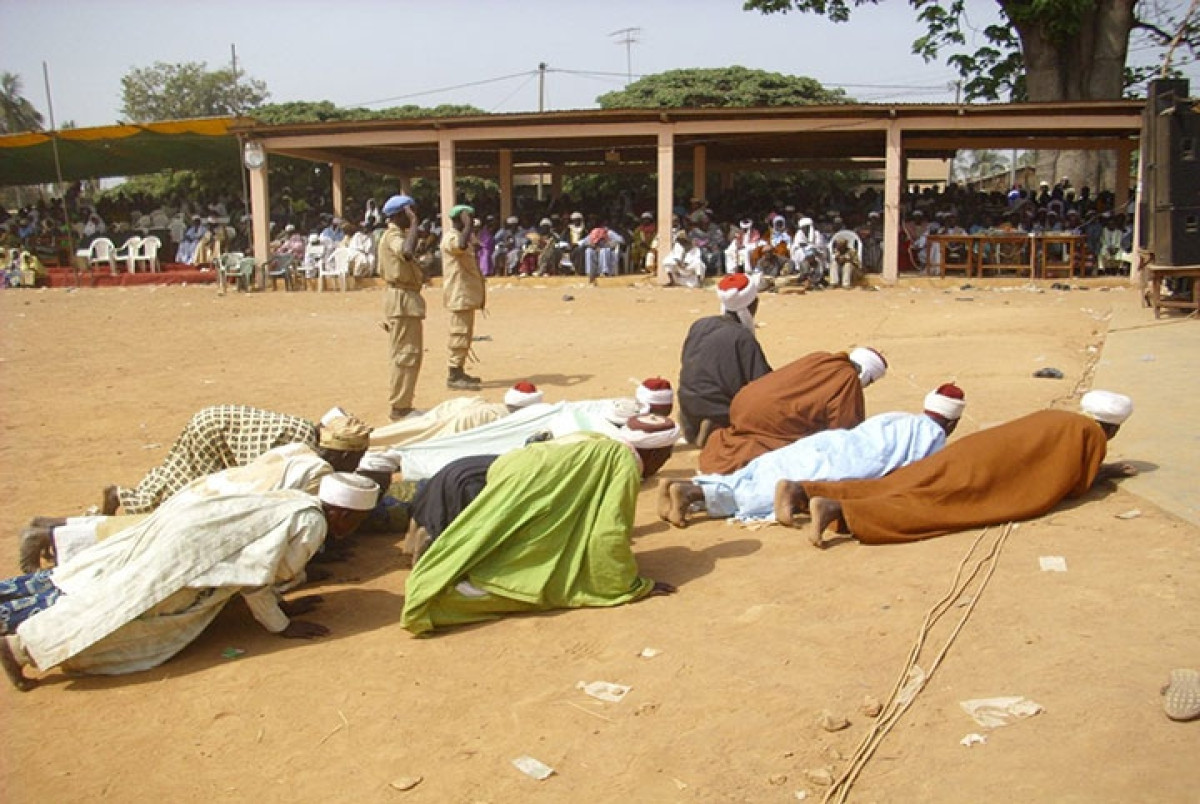 SALUTATION DANS LES CULTURES BENINOISES :  Un important rituel en voie de disparition
