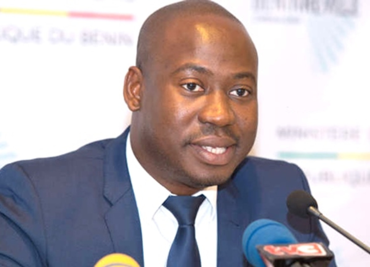 CONSTRUCTION D&rsquo;UN NOUVEAU STADE À PARAKOU :  Le ministre Oswald Homeky en passe de réaliser un vieux rêve des parakois