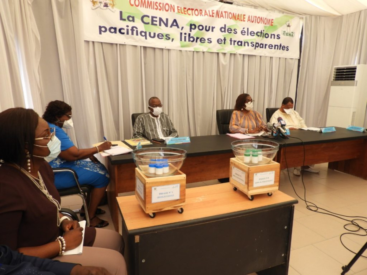 COMMUNALES DU 17 MAI : Les 5 partis positionnés sur le bulletin unique