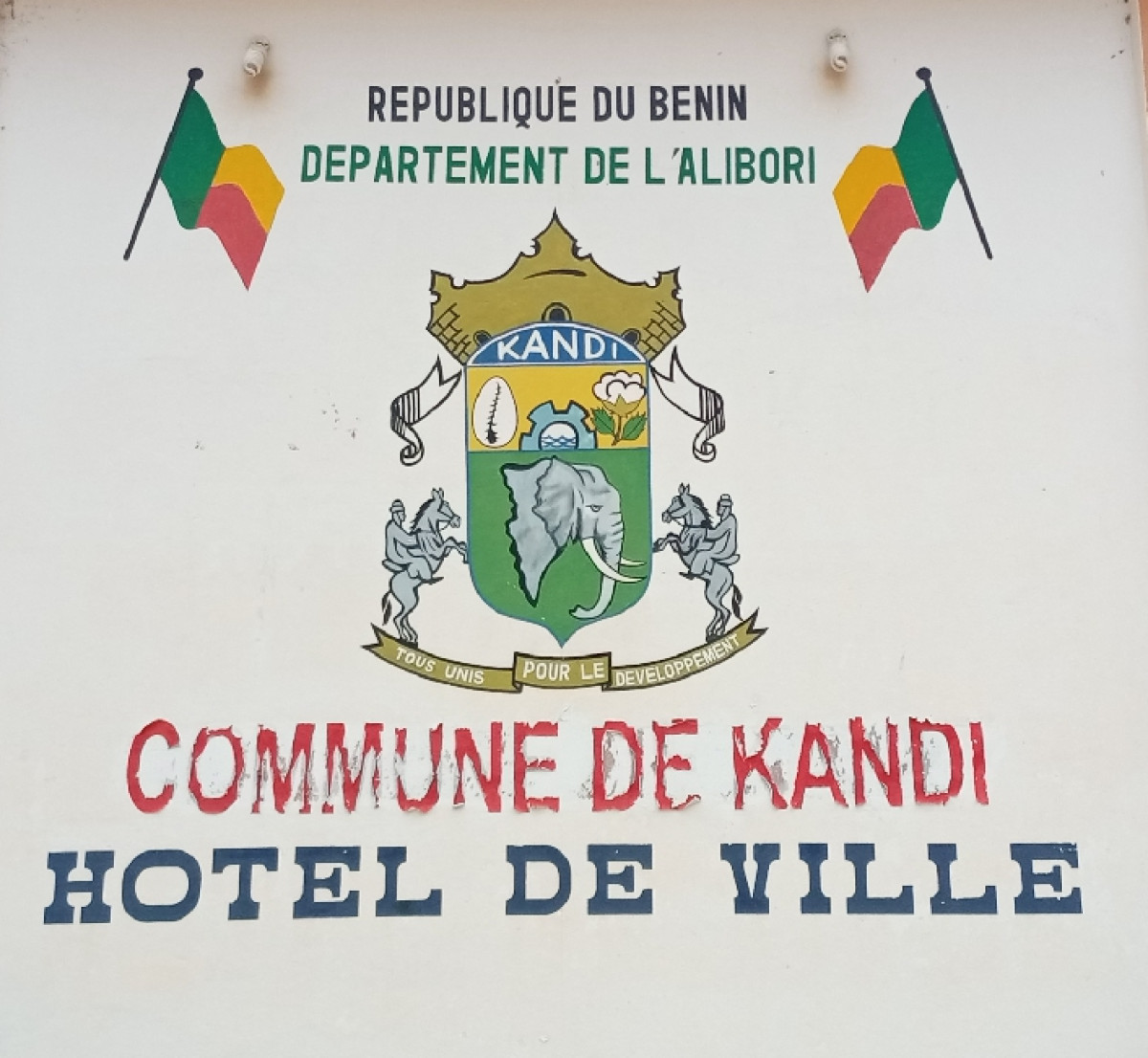SUPPOSÉE RÉUNION À KANDI CONTRE LE DIALOGUE POLITIQUE : Le maire Abibou Bachabi Gani dément et clarifie