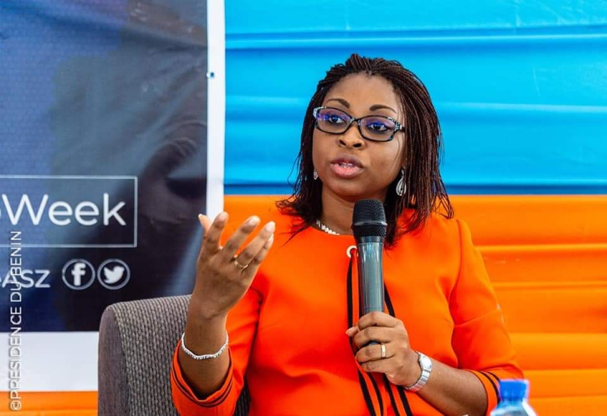 SALON DE L&rsquo;ENTREPRENEURIAT NUMÉRIQUE ET DE L&rsquo;INTELLIGENCE ARTIFICIELLE : La ministre Aurélie Adam Soulé Zoumarou lance l&rsquo;acte 2   . Le Pitn2r présente des opportunités numériques pour les régions rurales 