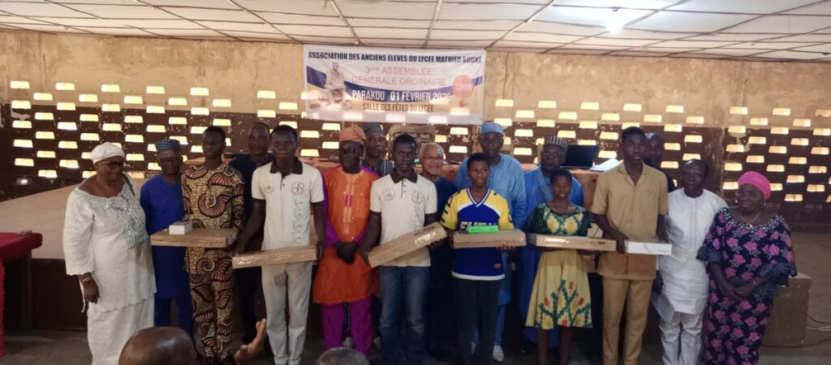 Promotion de l&rsquo;excellence au lycée Mathieu Bouké de parakou: l&rsquo;aae-lmb prime les meilleurs élèves au bepc et bac 2024  