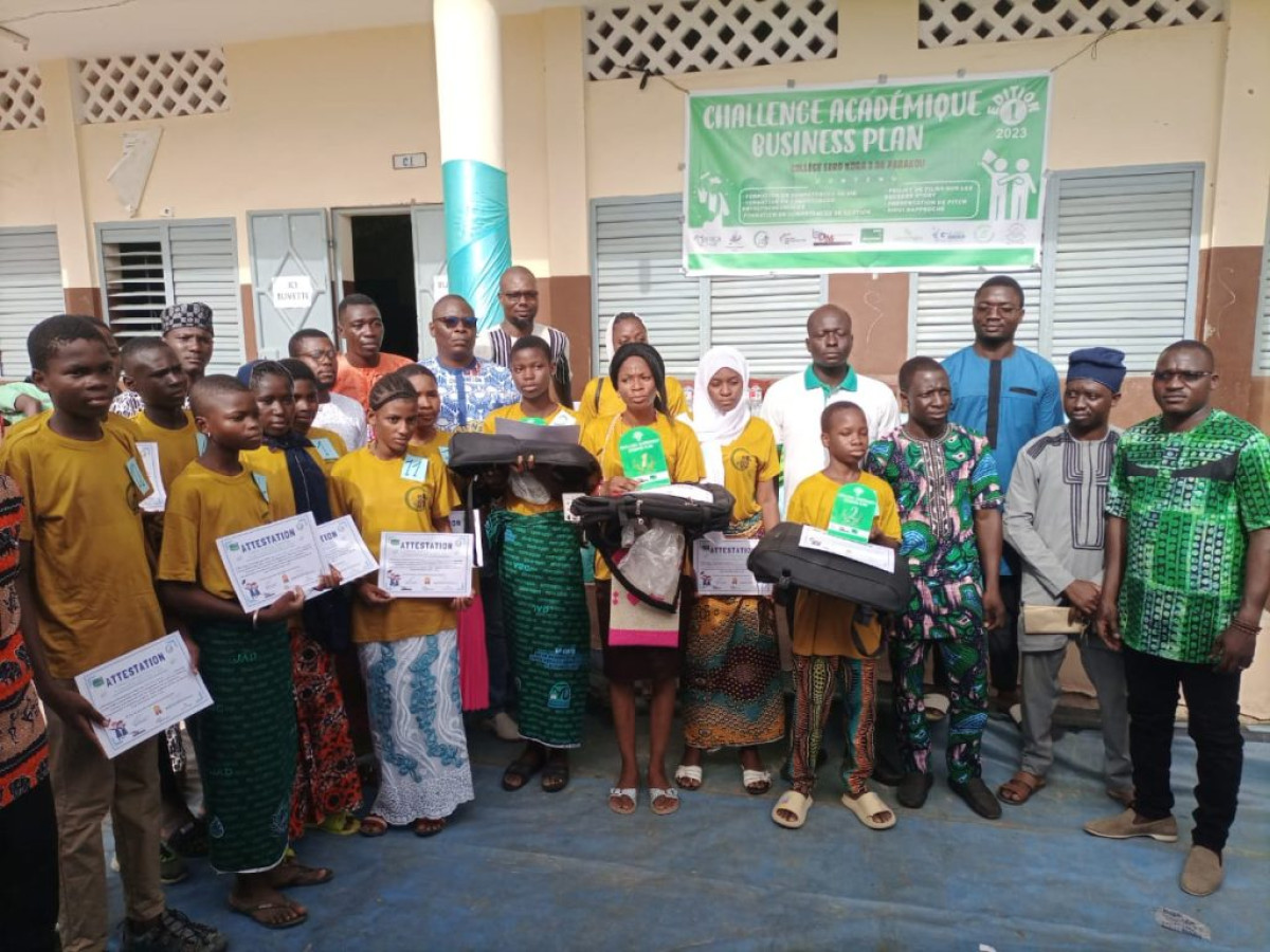 CHALLENGE ACADÉMIQUE BUSINESS PLAN DE ABDOUL-WAHAB ADJIBI : 30 élèves initiés en entrepreneuriat