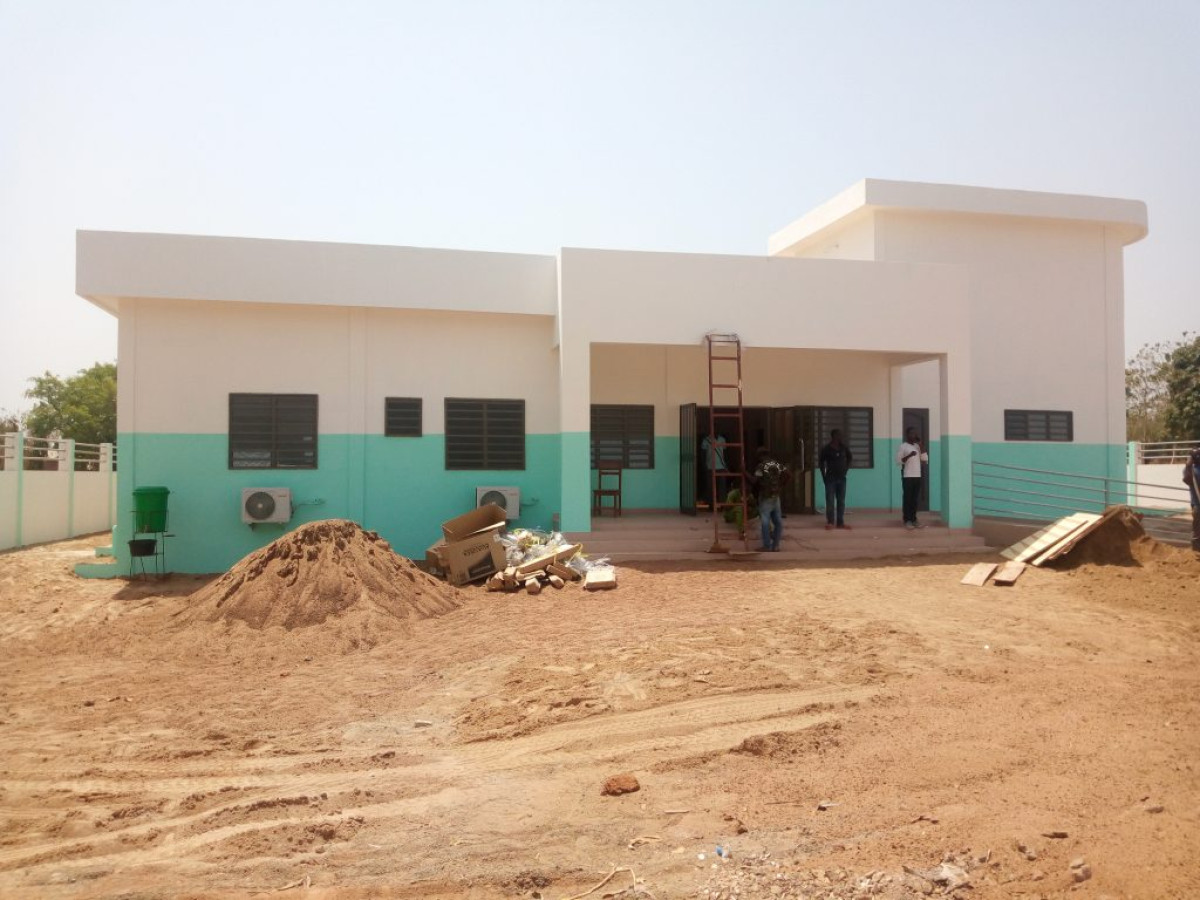 POUR UNE MEILLEURE PRISE EN CHARGE DES PATIENTS,  L&rsquo;Hôpital Ophtalmologique Saint André de Tinré doté d&rsquo;un nouveau bloc opératoire  .L&rsquo;inauguration aura lieu demain mardi 26 février