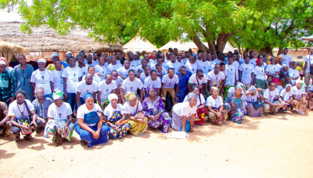 À TRAVERS UNE JOURNÉE DE RÉFLEXION ET DE RÉJOUISSANCE A KOUANDÉ : Les 2Kp et Sinendé adoptent Richard Boni Ouorou . Les Zémidjans des 4 communes reçoivent des casques