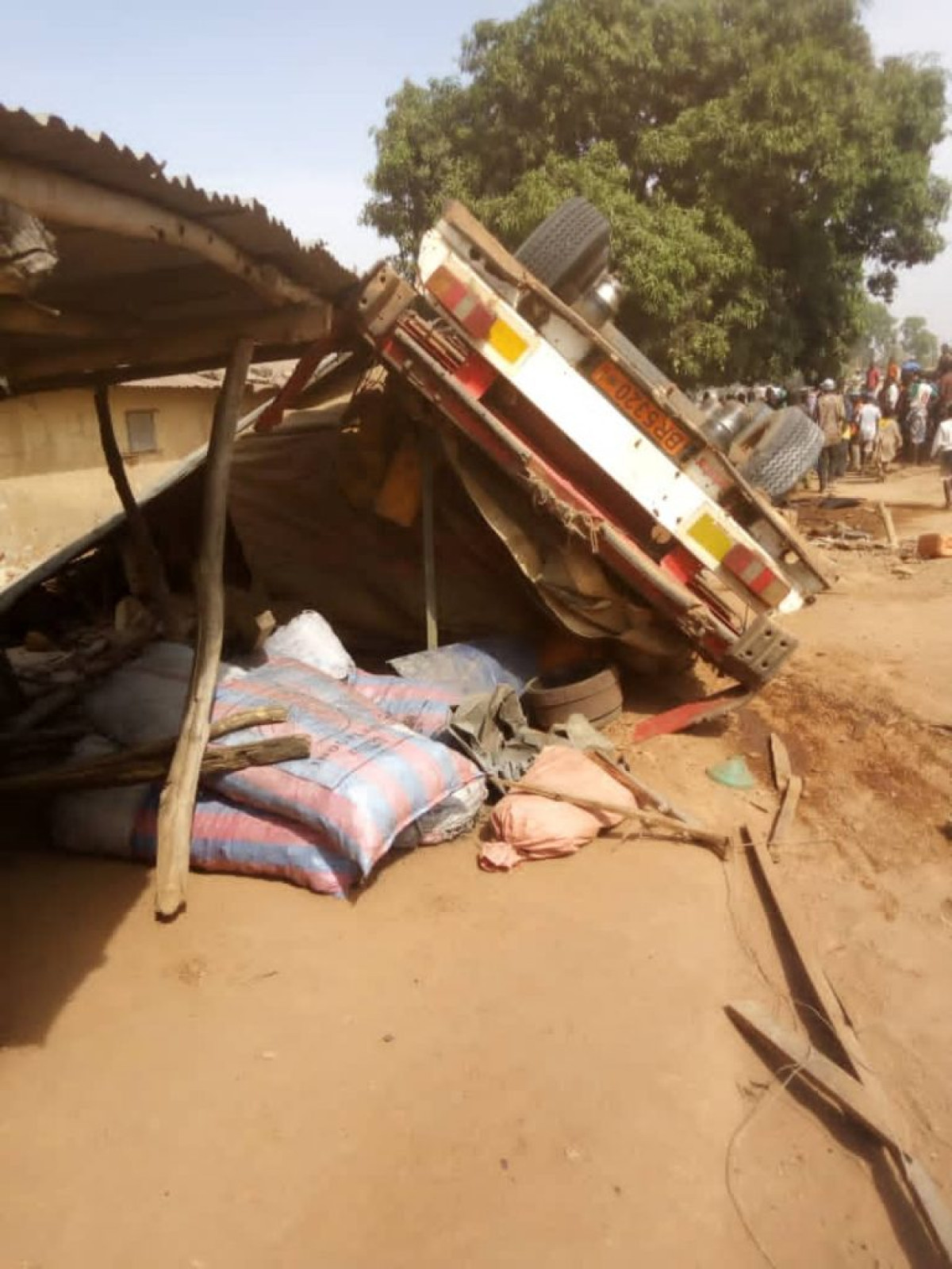 TCHAOUROU/ACCIDENT DE CIRCULATION A TCHATCHOU : Six blessés graves et des dégâts matériels enregistrés