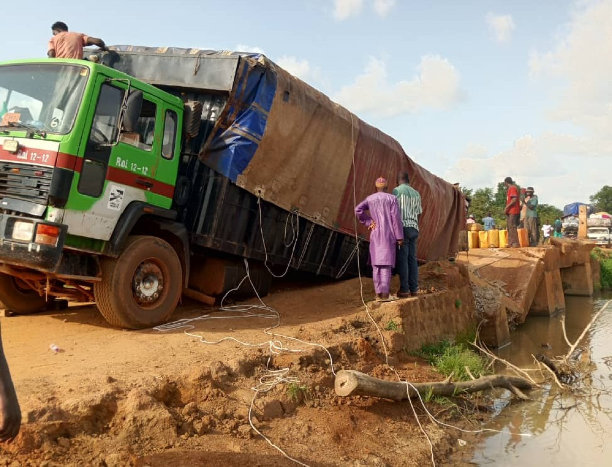 Axe Tobré (Péhunco)-Fo-Bouré (Sinendé) :Le pont de Sinaou cède et coupe Péhunco du Borgou