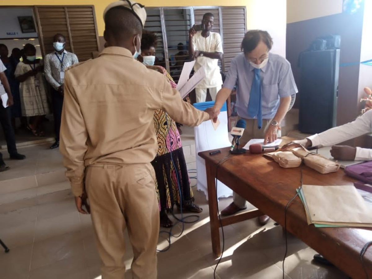 PROMOTION DE L&rsquo;EXCELLENCE EN MILIEU SCOLAIRE ET UNIVERSITAIRE AU BENIN :  La Fondation Vallet offre des bourses aux apprenants