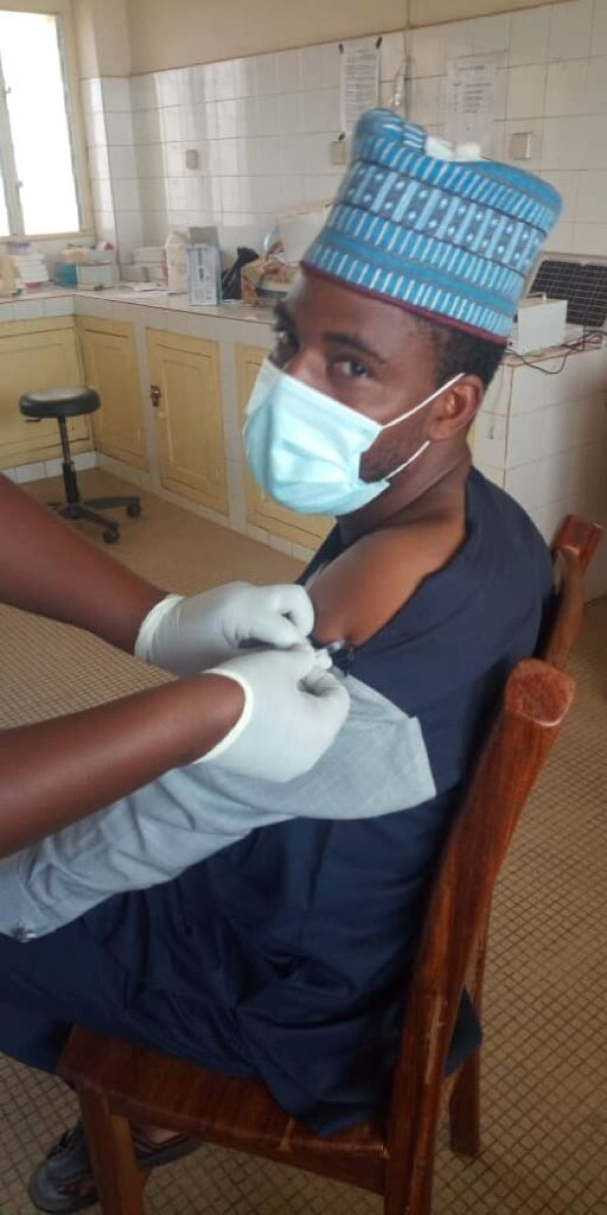 VACCINATION CONTRE LA COVID-19 A GOGOUNOU : Le maire Seydou Bary Tidjani donne le bon exemple