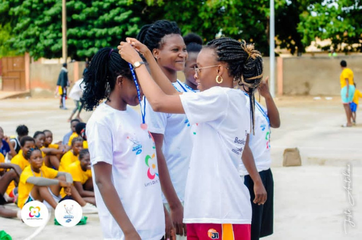 BASKET-BALL À PARAKOU ET DJOUGOU : Ilimath Amouda organise un tournoi 3×3 à l&rsquo;endroit des filles