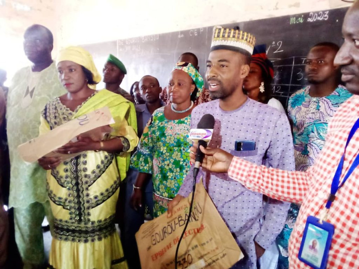 CEP 2023 À GOGOUNOU : Le maire Bary Tidjani a lancé les épreuves à l’Epp Gourou Bansou