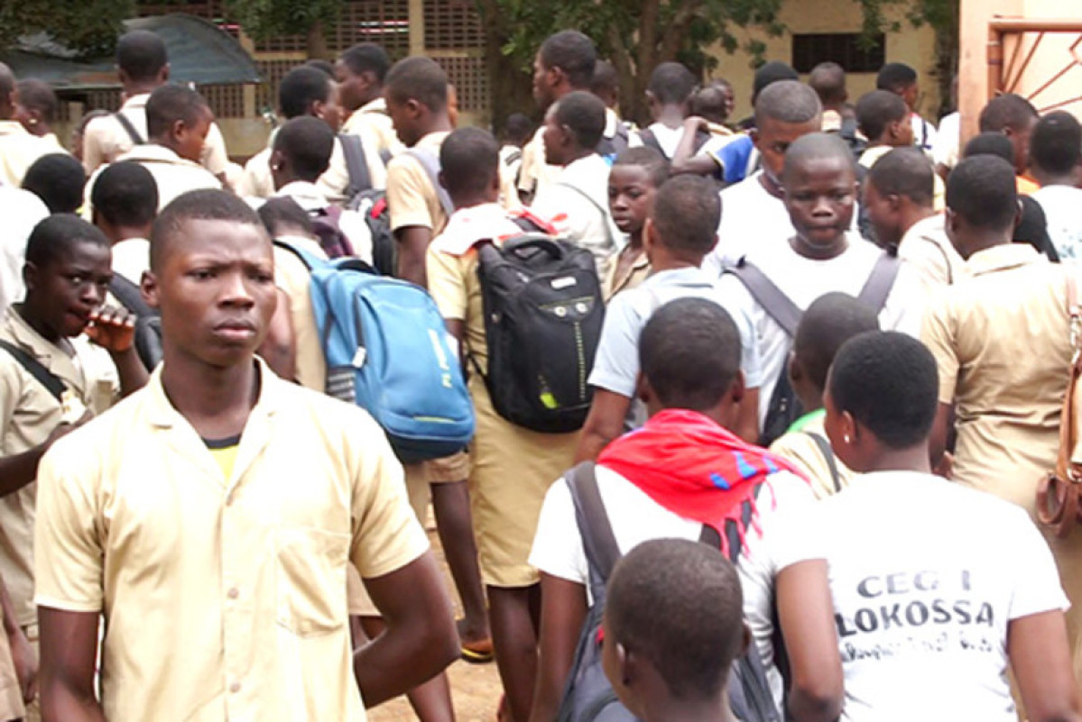 COMPORTEMENTS DÉVIANTS EN MILIEU SCOLAIRE A PARAKOU : Le Ceg Titirou renvoie 16 élèves indisciplinés .Voici les raisons