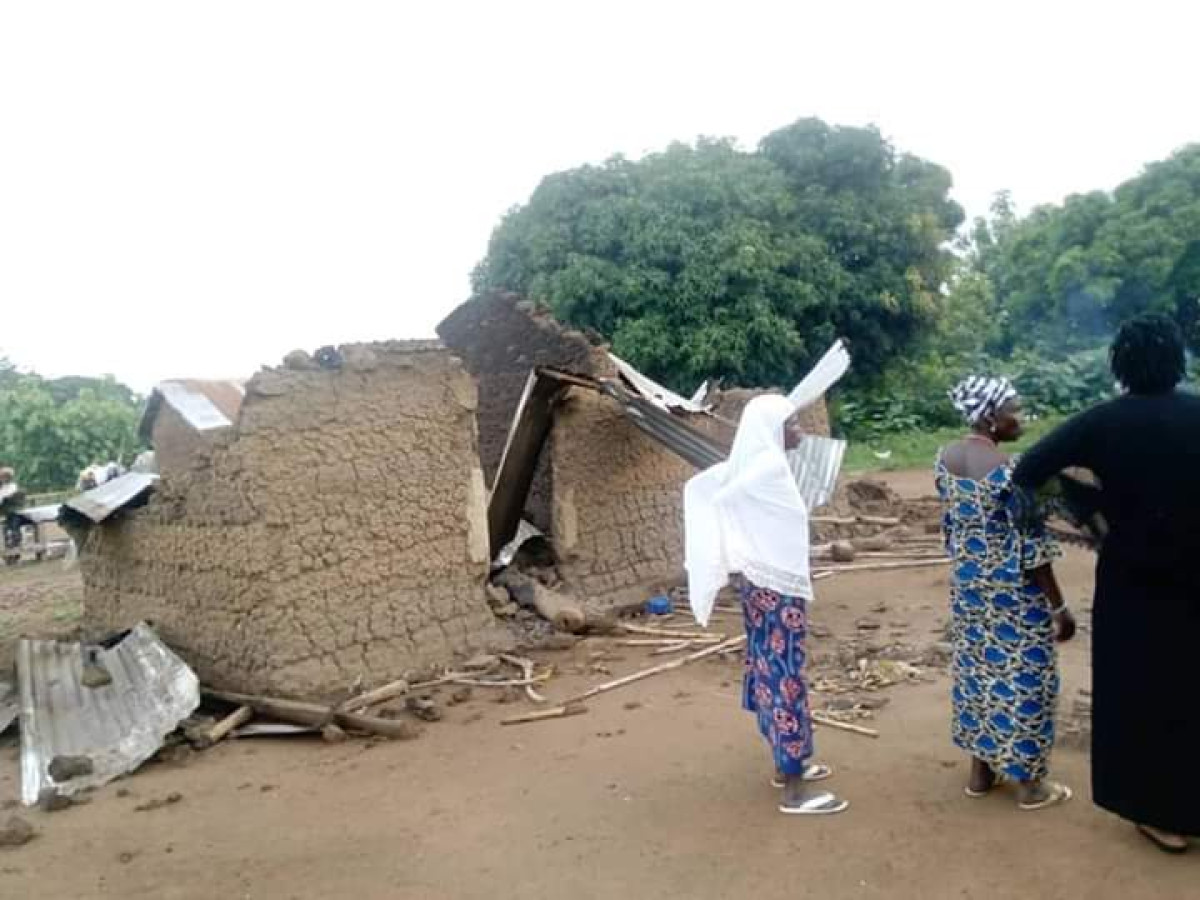 SUITE AU DÉCÈS D’UN JEUNE À NIKKI : Des habitations de plusieurs présumés assassins saccagées et incendiées