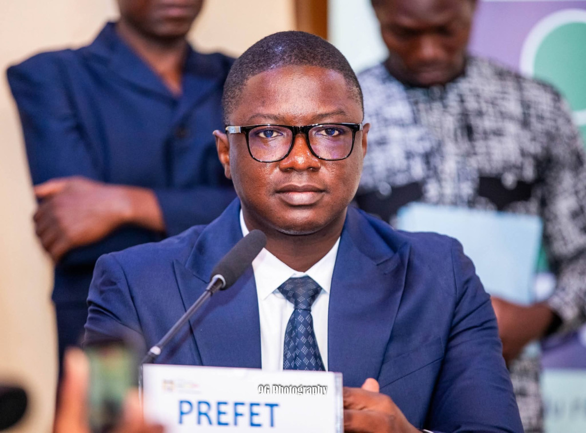 Officiellement investi dans ses fonctions de préfet du Borgou: « Ma porte sera ouverte, mon oreille attentive et mon engagement entier », Abdoul-Chakour Assouma Naro