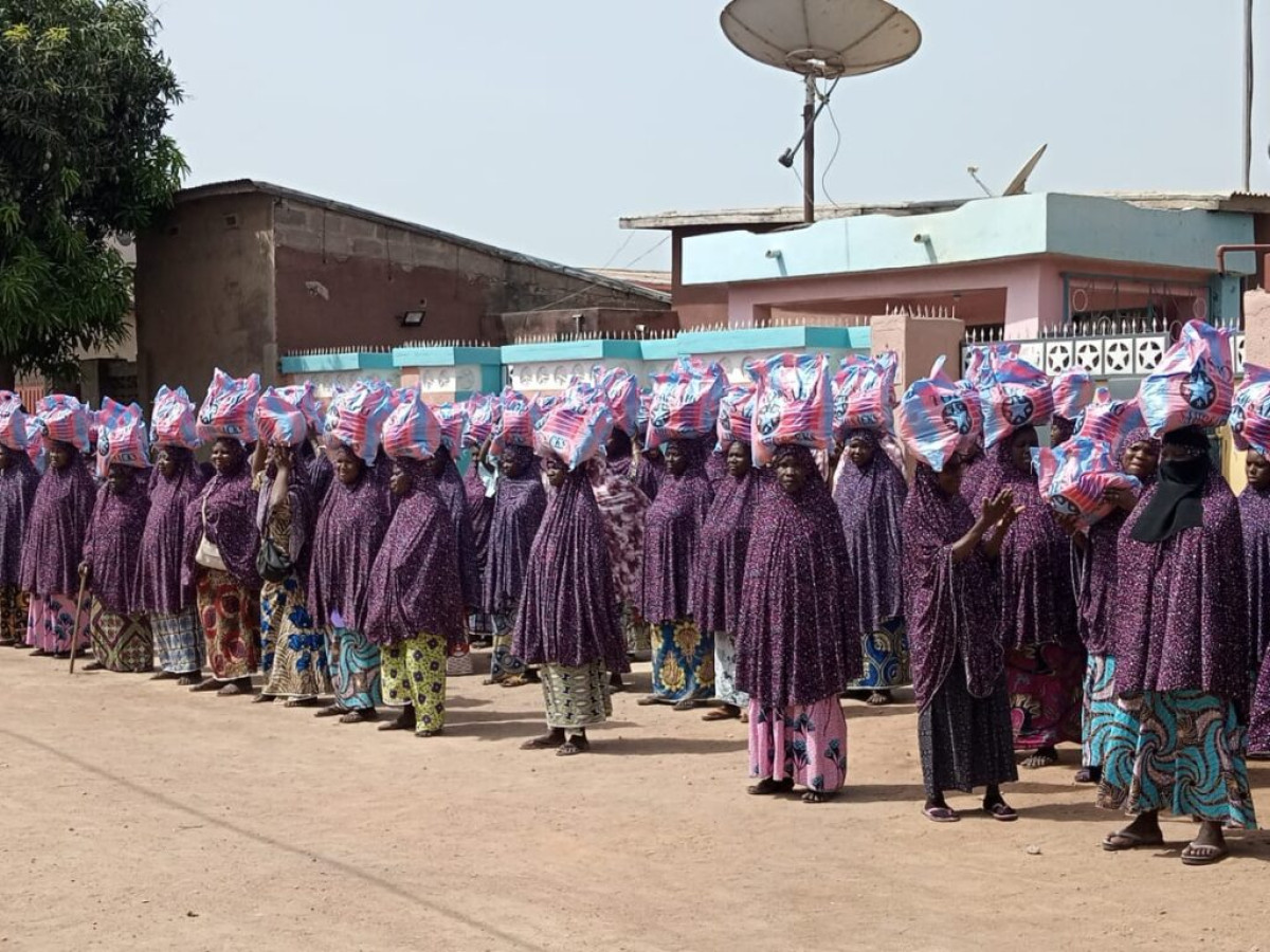 RAMADAN 2024/DON DE KITS ALIMENTAIRES AUX FEMMES DÉMUNIES DE PARAKOU : L’Ong Lfces soulage plus de 200 ménages