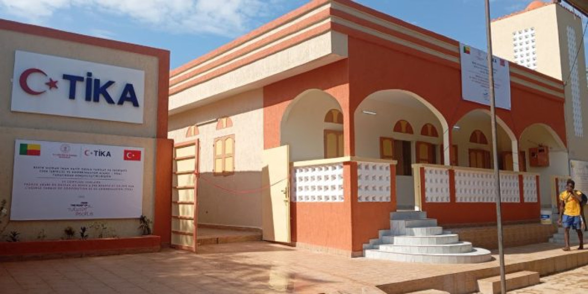 Rénovation et dotation en équipements du complexe scolaire franco-arabe de Ouidah: la Tika consolide sa coopération avec le Bénin