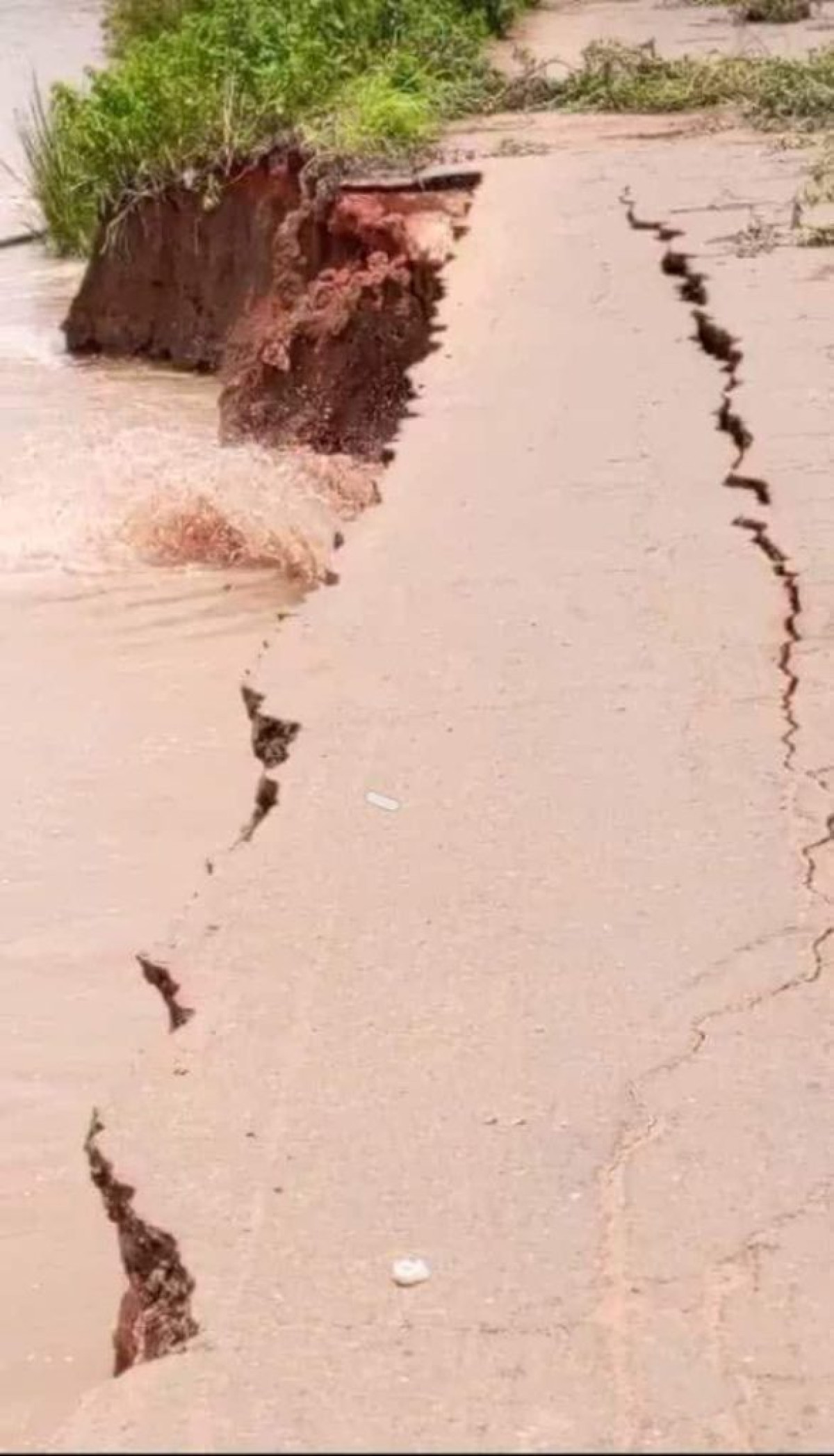BÉNIN : La route Cotonou-Malanville bientôt coupée .Le constat est alarmant