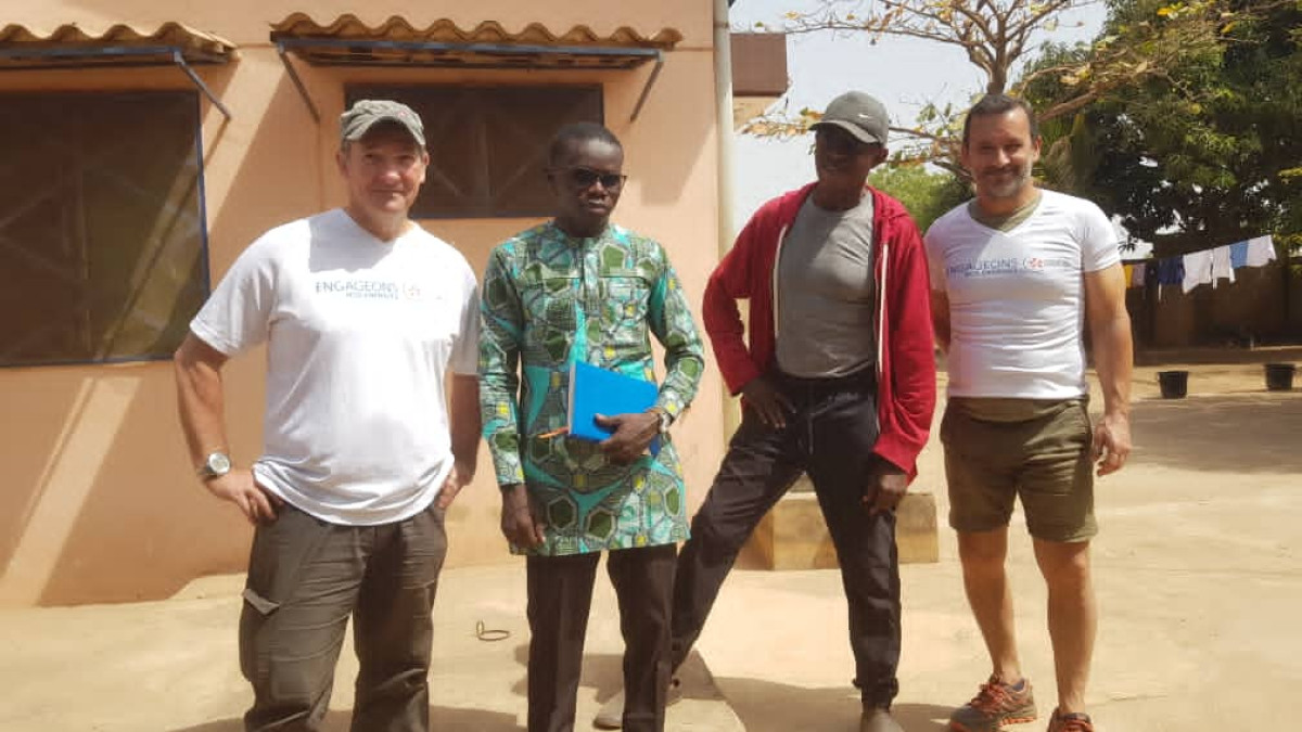 SÉANCE DE TRAVAIL ENTRE L’ONG SOMPEKIDS, LA FONDATION GROUPE EDF ET LE MAIRE DE KALALE : Tidjani Bani plaide pour l’électrification des centres de santé et Ceg de sa commune